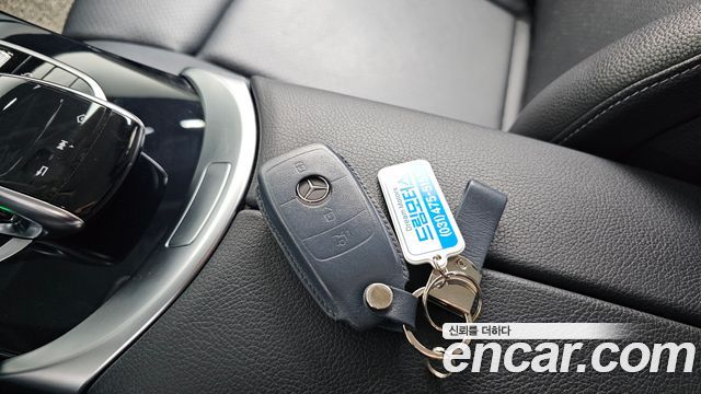 Mercedes-Benz C-Class 2020 — photo 22