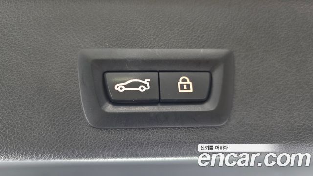 BMW X6 2023 — photo 32