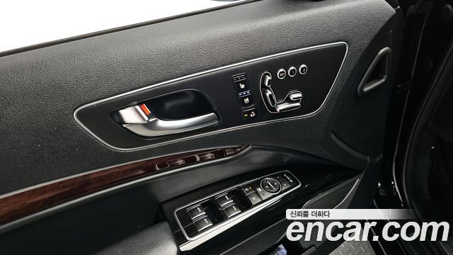 Kia K9 2016 — photo 20