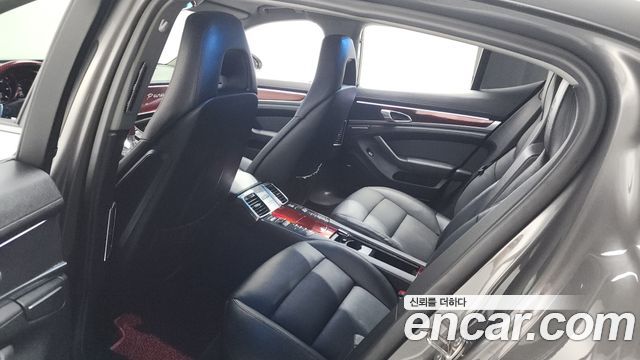 Porsche Panamera 2014 — photo 19