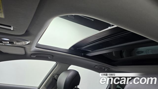 Hyundai Genesis 2016 — photo 17
