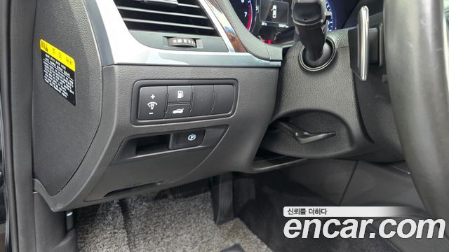 Hyundai Genesis 2016 — photo 19