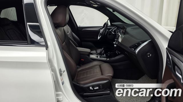 BMW X3 2019 — photo 17