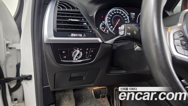 BMW X3 2019 — photo 22