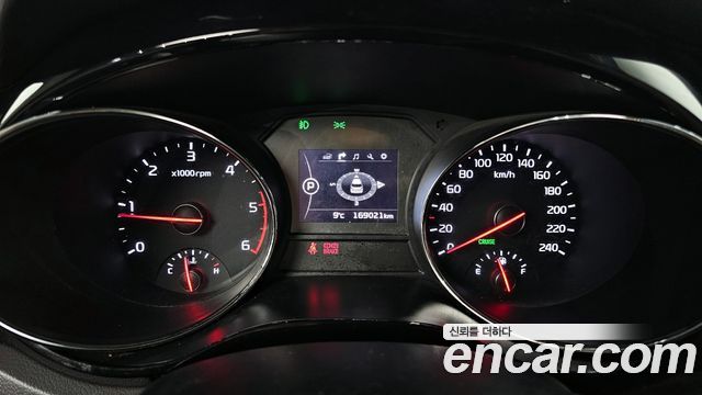 Kia Canival 2018 — photo 8