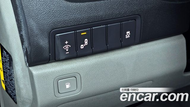 Kia Canival 2018 — photo 16