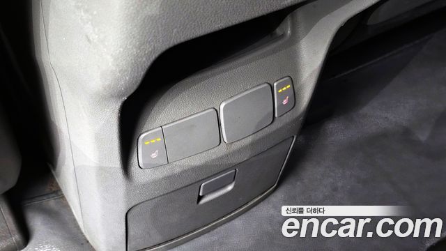 Kia Canival 2018 — photo 17
