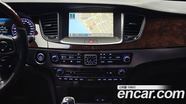 Hyundai Equus 2013 — photo 20