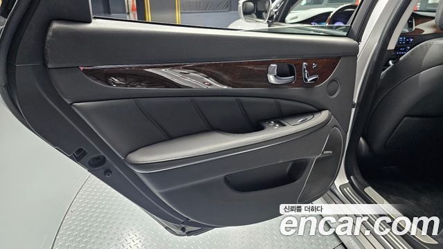 Hyundai Equus 2013 — photo 15