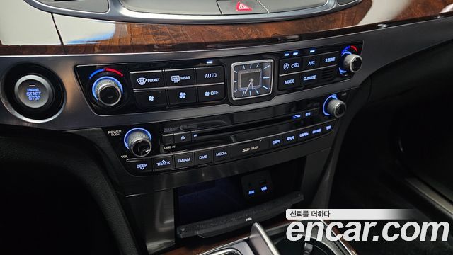 Hyundai Equus 2013 — photo 28