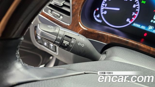 Hyundai Equus 2013 — photo 29
