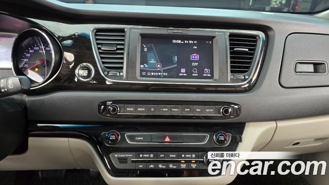 Kia Canival 2019 — photo 14