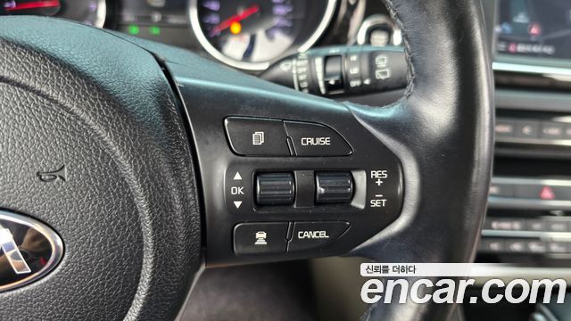 Kia Canival 2019 — photo 16