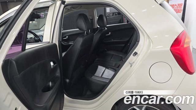 Kia morning 2013 — photo 11