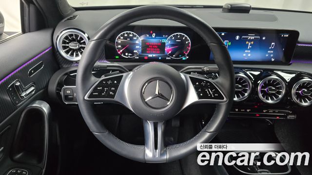 Mercedes-Benz A-Class 2024 — photo 18