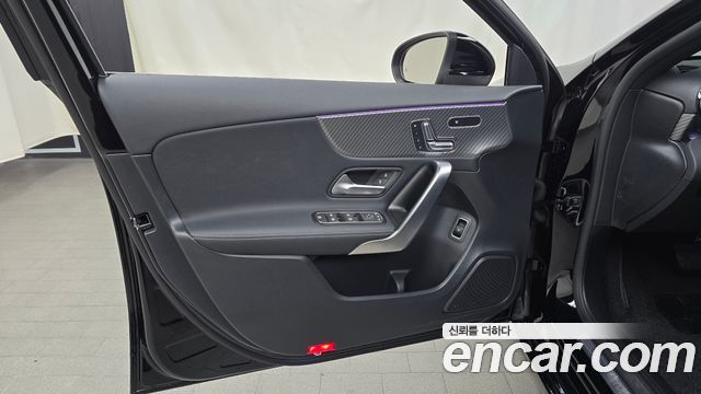 Mercedes-Benz A-Class 2024 — photo 14
