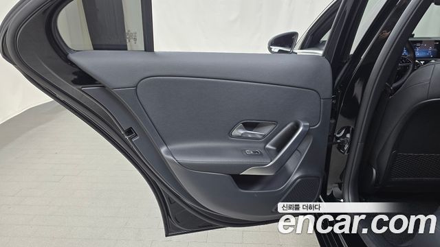 Mercedes-Benz A-Class 2024 — photo 15