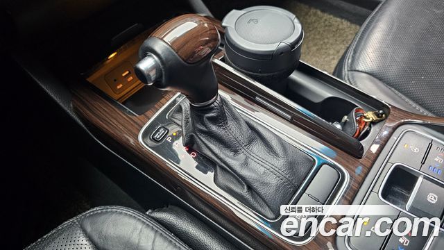 Kia K7 2016 — photo 9