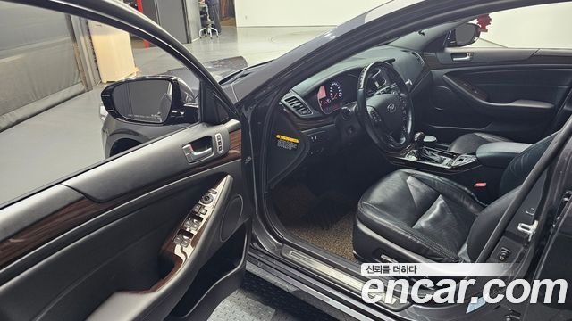Kia K7 2016 — photo 10