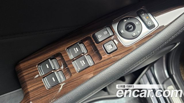 Kia K7 2016 — photo 14