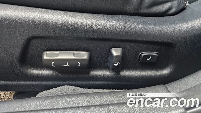 Kia K7 2016 — photo 15