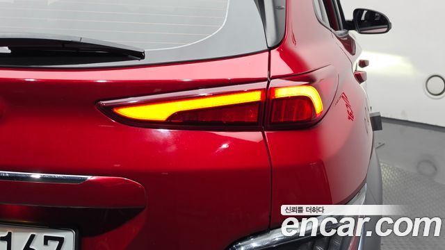 Hyundai Kona 2022 — photo 9