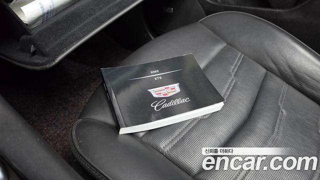 Cadillac XT5 2020 — photo 21
