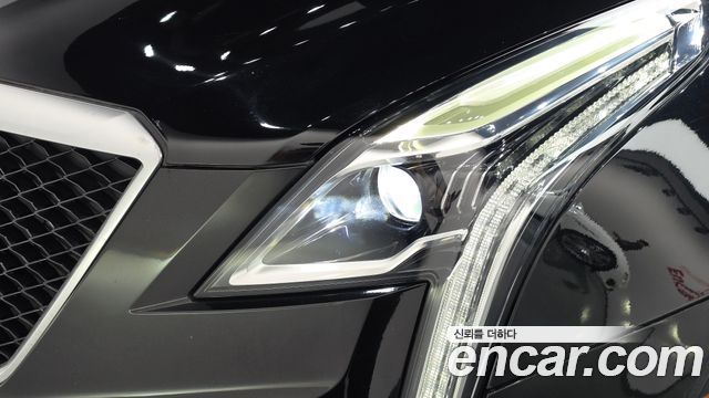 Cadillac XT5 2020 — photo 8