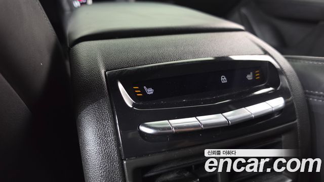 Cadillac XT5 2020 — photo 31