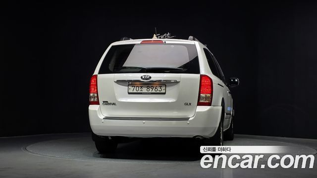 Kia Canival 2014 — photo 4