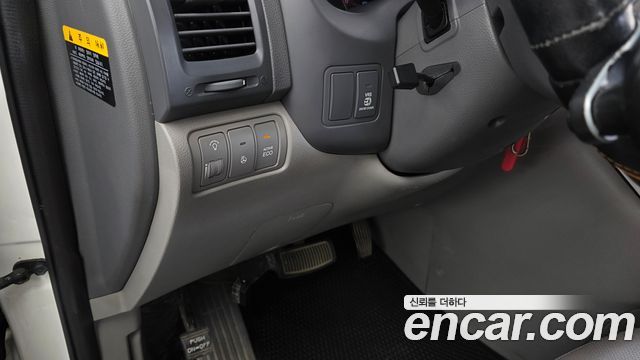 Kia Canival 2014 — photo 24