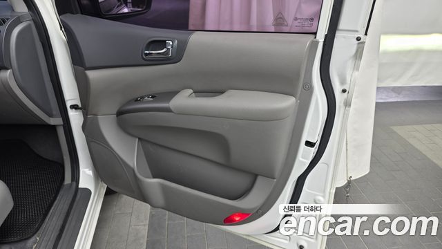 Kia Canival 2014 — photo 15