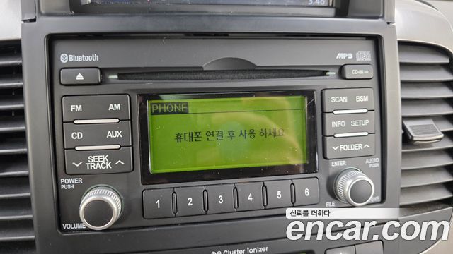 Kia Canival 2014 — photo 28