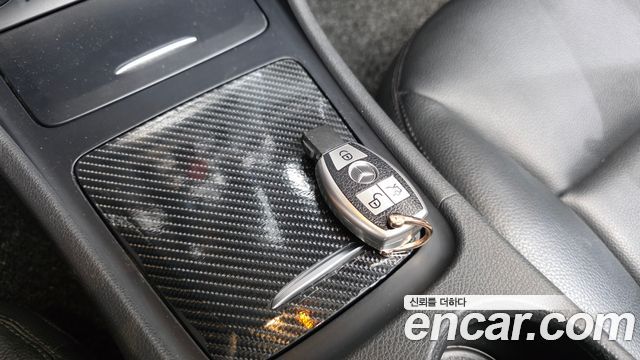 Mercedes-Benz GLA-Class 2015 — photo 16