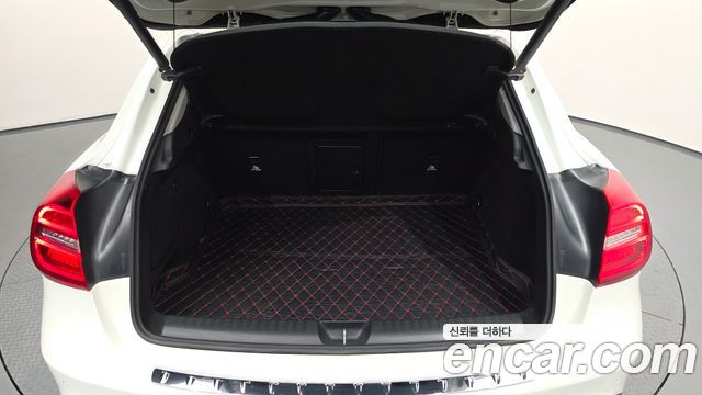 Mercedes-Benz GLA-Class 2015 — photo 19