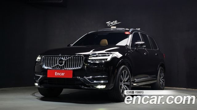 Volvo XC90 2020 — photo 1
