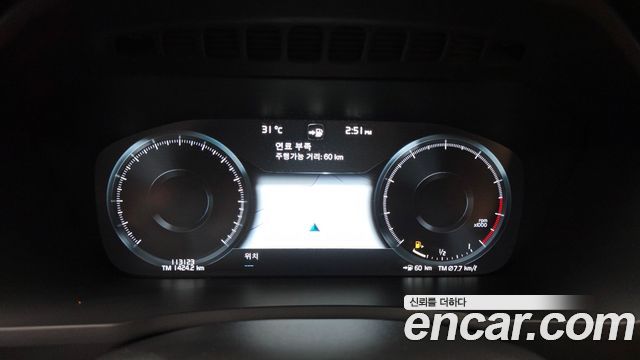 Volvo XC90 2020 — photo 11