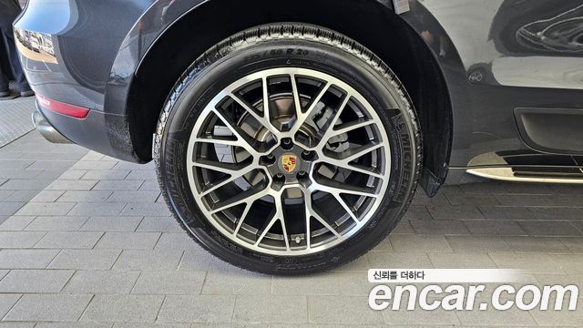 Porsche Macan 2017 — photo 5