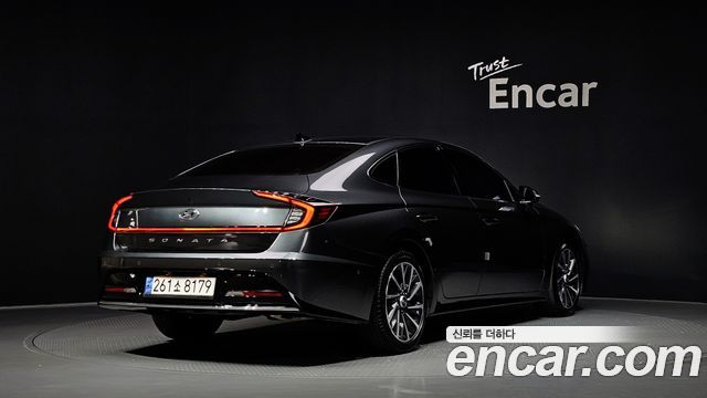 Hyundai Sonata 2023 — photo 2