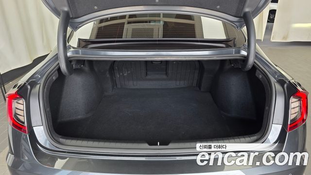 Hyundai Sonata 2023 — photo 20