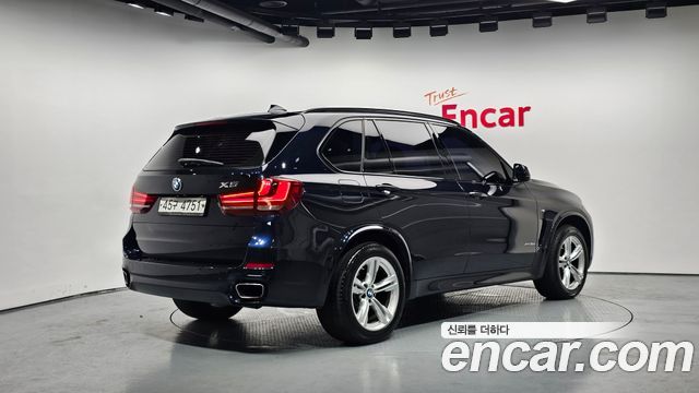 BMW X5 2018 — photo 2