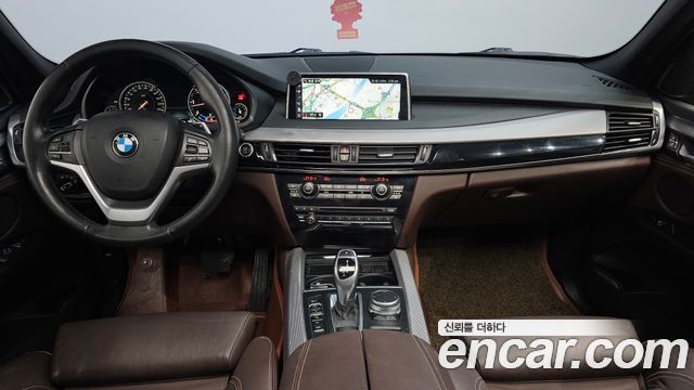 BMW X5 2018 — photo 7