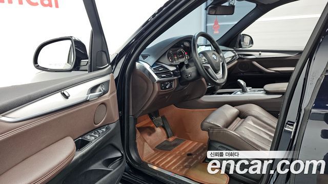BMW X5 2018 — photo 10
