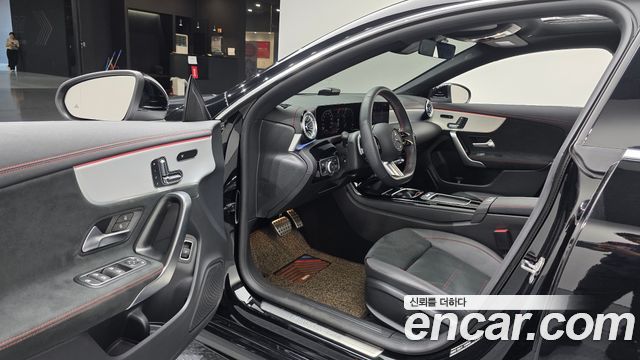 Mercedes-Benz CLA-Class 2024 — photo 13