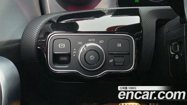Mercedes-Benz CLA-Class 2024 — photo 30