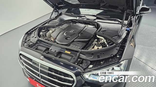 Mercedes-Benz S-Class 2024 — photo 6