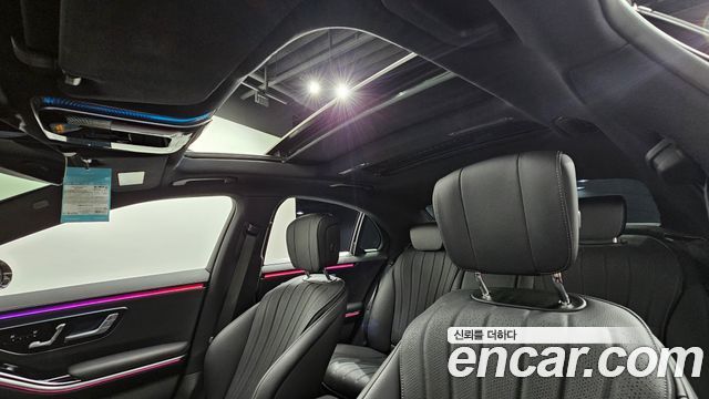 Mercedes-Benz S-Class 2024 — photo 25