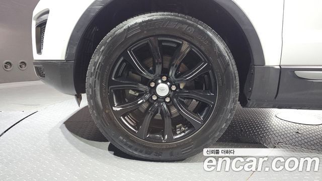 Land Rover Range Rover Evoque 2018 — photo 5