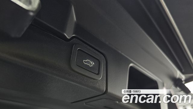 Land Rover Range Rover Evoque 2018 — photo 17