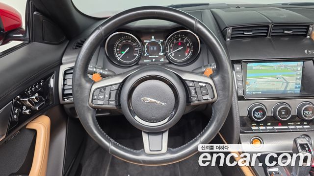 Jaguar F-TYPE 2016 — photo 14